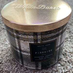 White Barn Fireside Candle
